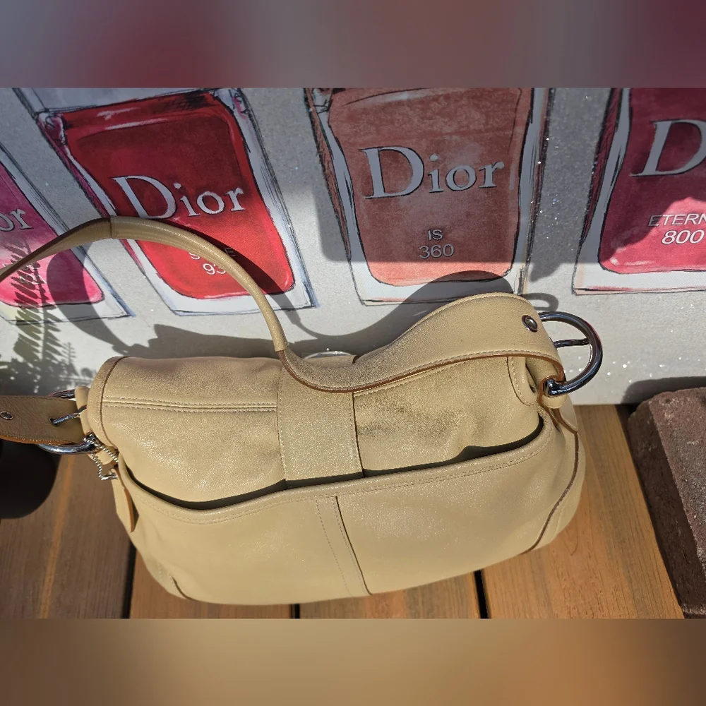 Coach Soho Flap Shoulder Bag, style number 9248. Beige Tan Leather. - Picture 5 of 17